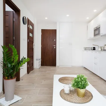 Grzybowska By Renters Apartament