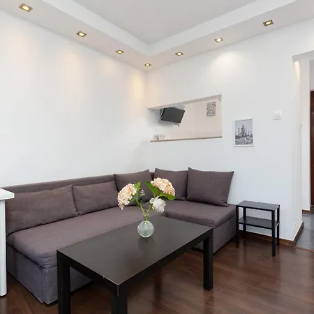 Grzybowska By Renters Apartmán