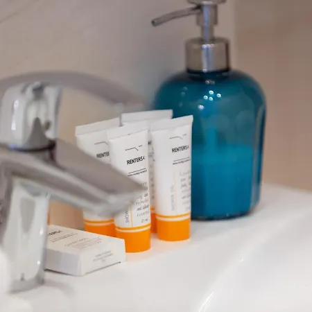 Grzybowska By Renters * Varšava